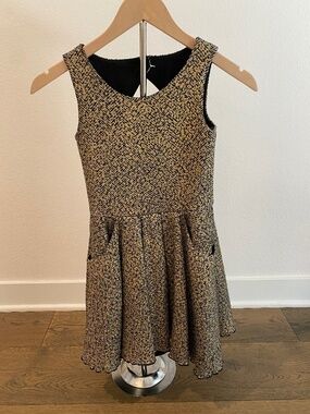 ZOE LTD Gold and Black Dress With Pockets - EUC